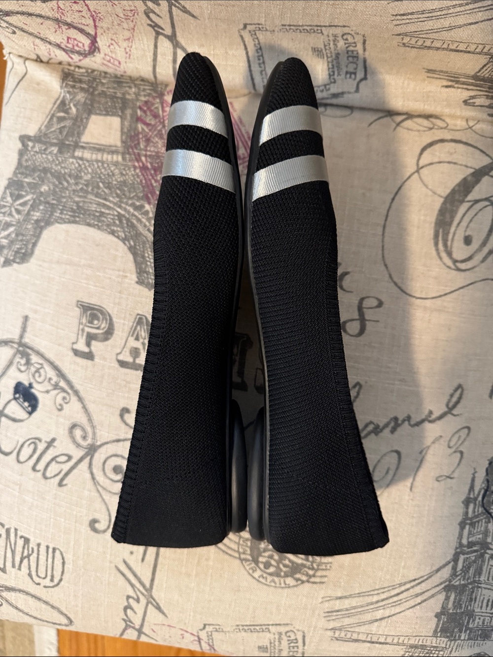 VIVAIA Tamia 2.0 Almond-toe Washable Black Slip-On Flats with Silver Stripes, 39 - Picture 2 of 11